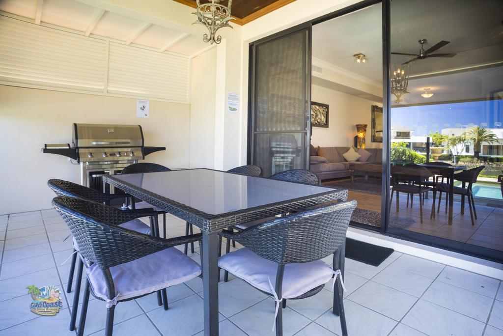 Holiday Home Luxe @ Sanctuary Cove Hope Island Экстерьер фото
